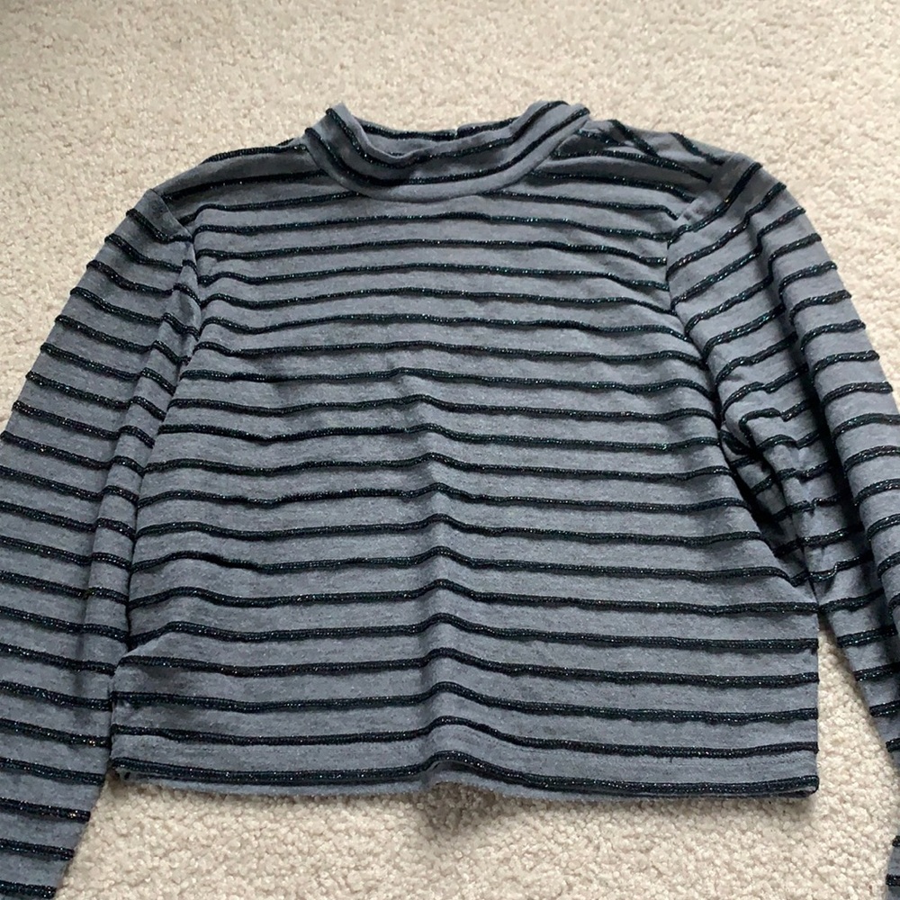 Sparkly cropped mini turtleneck